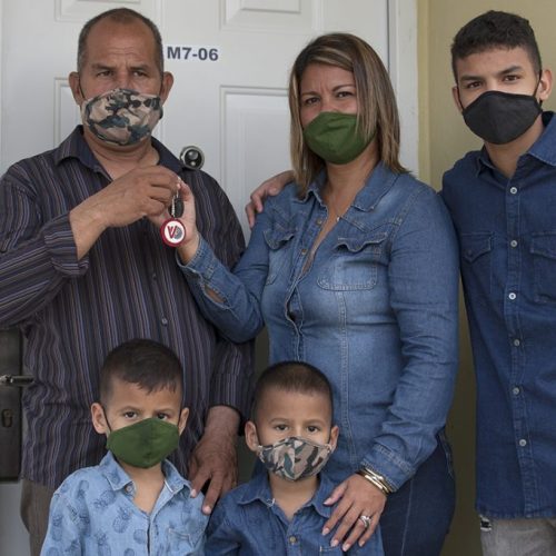 28 familias de Delta Amacuro alcanzaron su sueño de tener una casa gracias a la GMVV