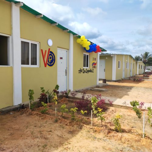 20 familias apureñas cumplen el sueño de una casa propia gracias a  la GMVV