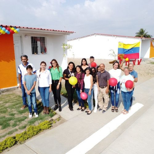 <strong>Manteniendo el legado del Comandante Chávez GMVV dignifica a 21 familias de Barinas con una casa digna</strong>