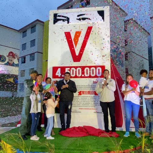 Presidente Maduro celebra sus 10 años de Gobierno con la entrega del Hito 4.500.000 de la GMVV