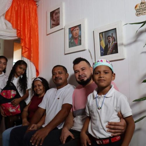 Jueves Popular de Vivienda visibiliza entrega de 24 apartamentos en Carabobo