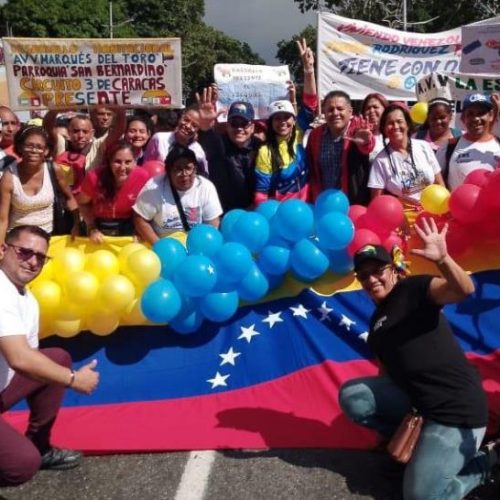 Trabajadores de la GMVV y jóvenes venezolanos marcharon para celebrar el Día del Estudiante Universitario