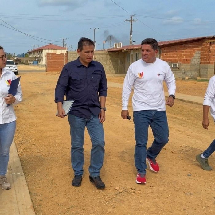 Inspeccionan urbanismos de Falcón