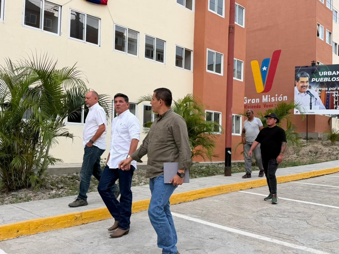 Avanza consolidación de viviendas en Miranda