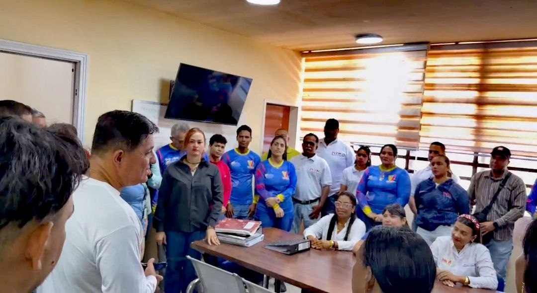 Ministro Jorge Márquez se reunió con trabajadores en Delta Amacuro