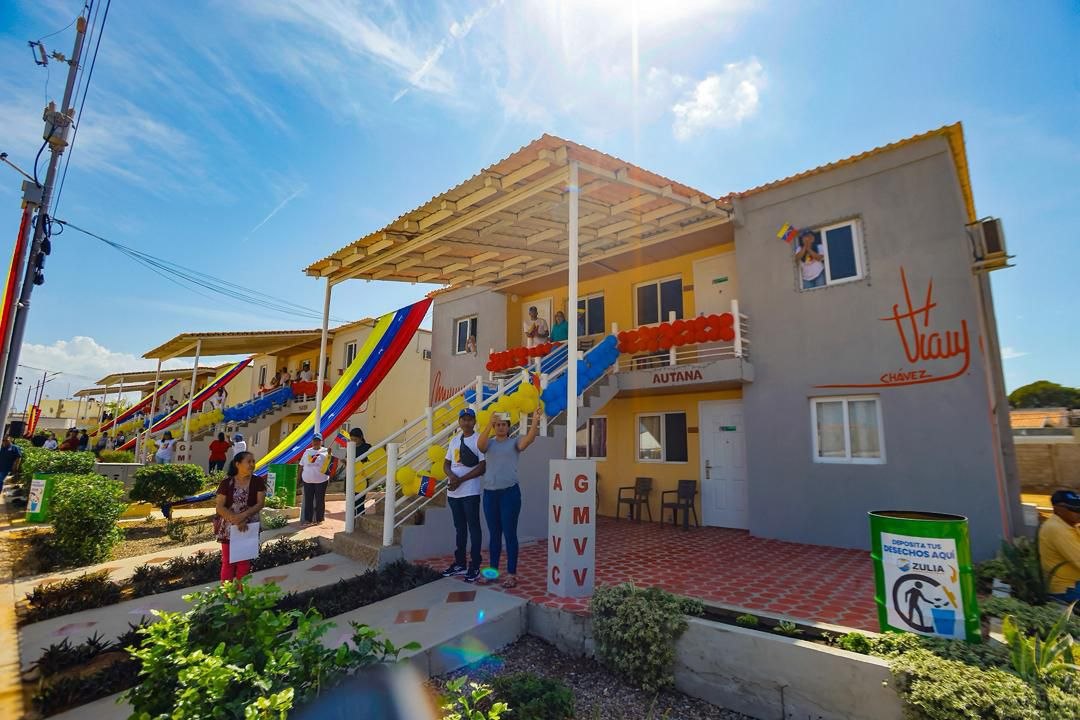 Zulia consolida la Nueva Gobernanza Comunal con entrega de viviendas y 768 títulos de tierra