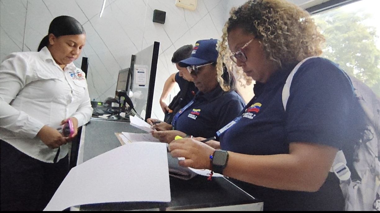 Inmobiliaria Nacional realiza jornada de actualización de datos en locales socioproductivos de Ciudad Tiuna