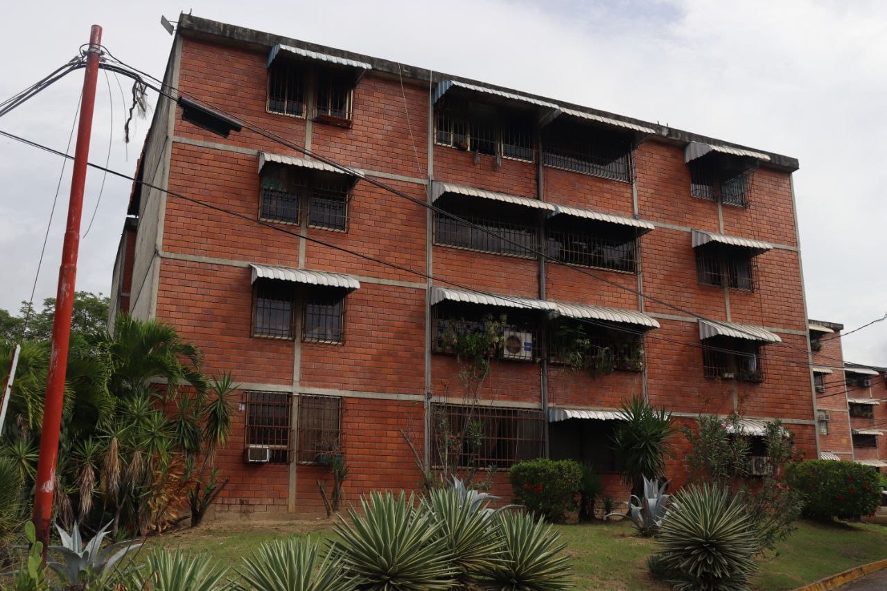 Comisión presidencial coordina inspecciones técnicas de viviendas en el estado Miranda