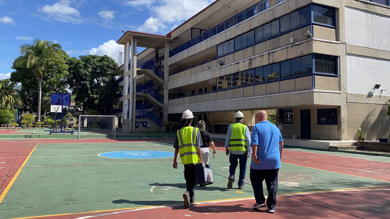 MINHVI realiza inspección y evaluación de riesgos en el Colegio Inmaculada Concepción del municipio José Félix Ribas de Aragua