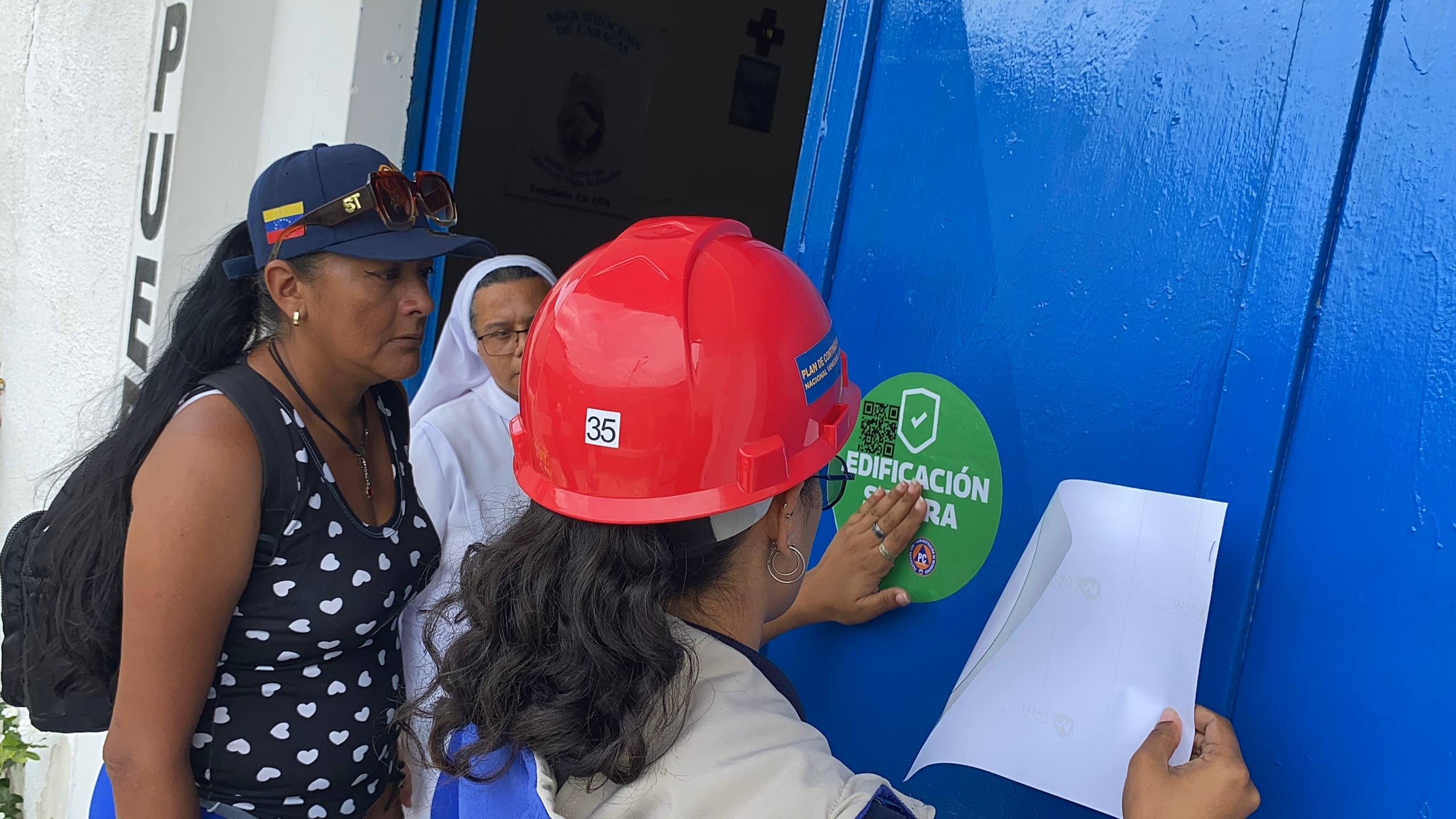 MINHVI ejecuta inspecciones técnicas de riesgo en los sectores El Limón y Nuevo Día de la carretera Caracas-La Guaira