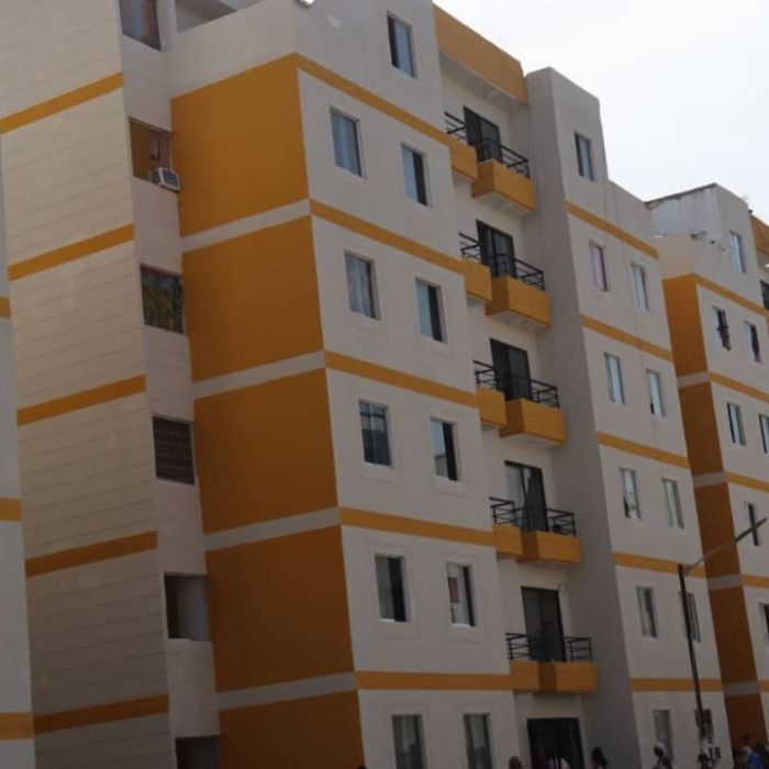 Ministra Paola Posani supervisó obras de consolidación y rehabilitación en los urbanismos Mare Abajo I y Ángel de Peniel en La Guaira